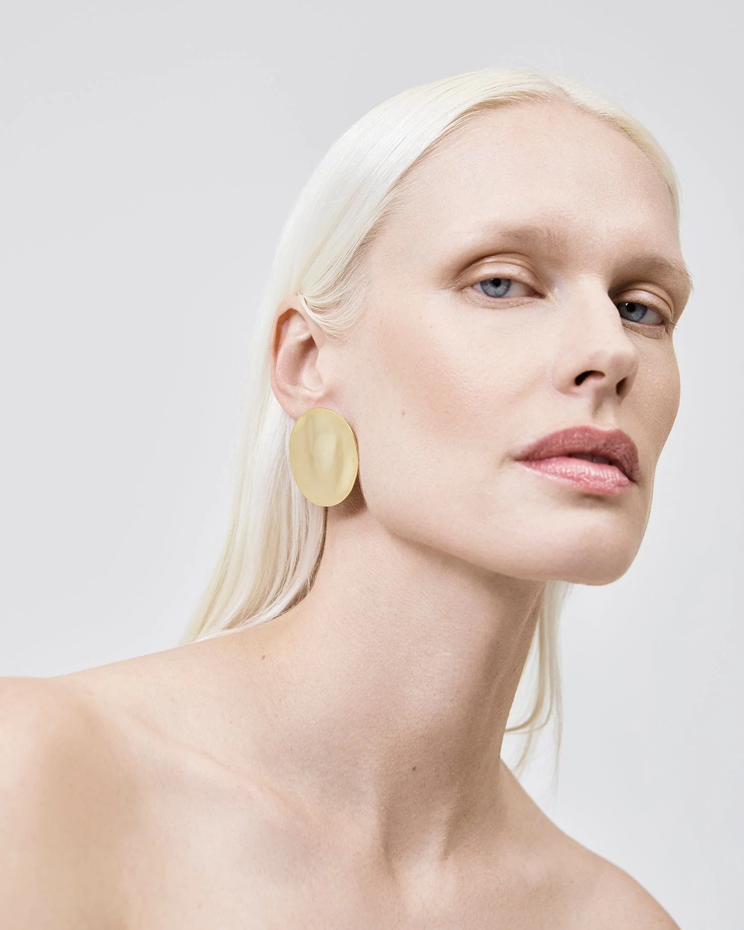 The Disc Earrings - Gold - Image 3