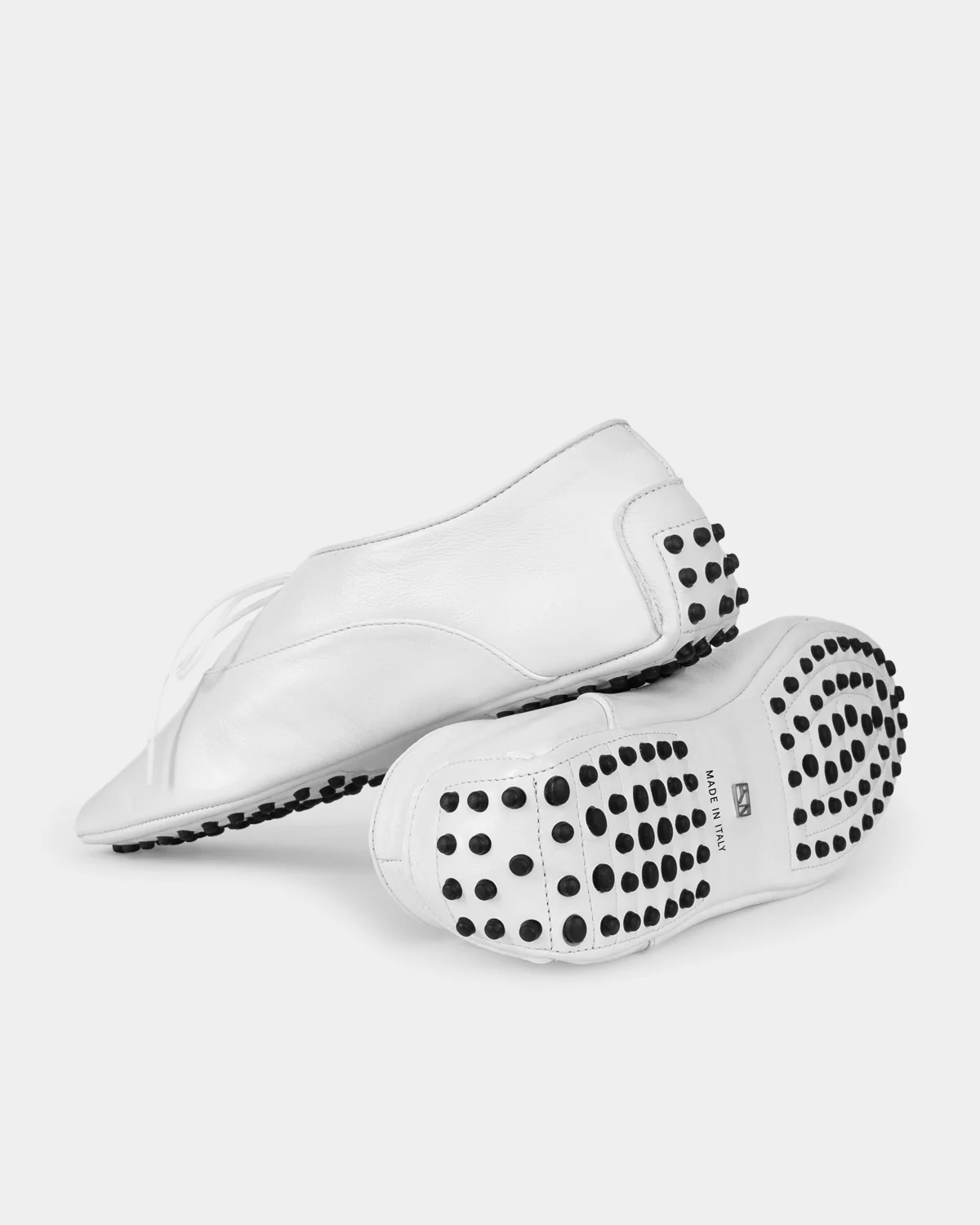 The Derby Driver - White - Image 6