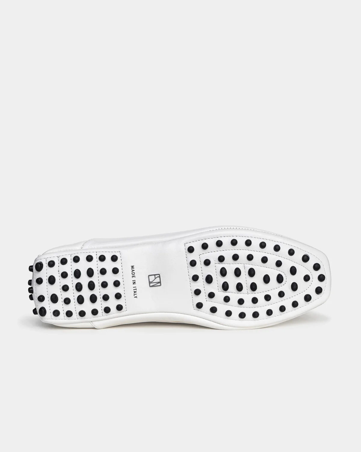 The Derby Driver - White - Image 9