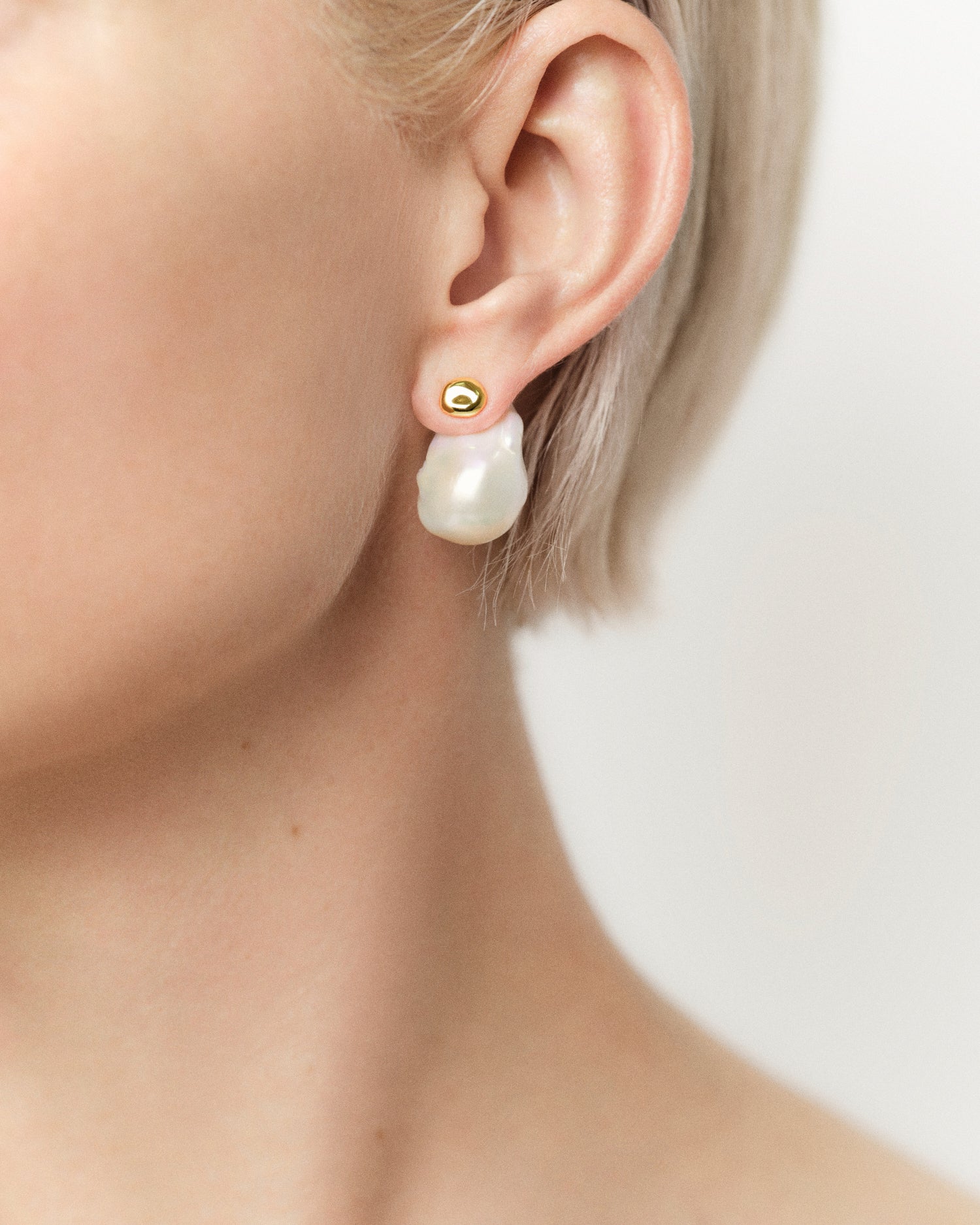 The Pearl Earrings - 18k Gold - Image 7