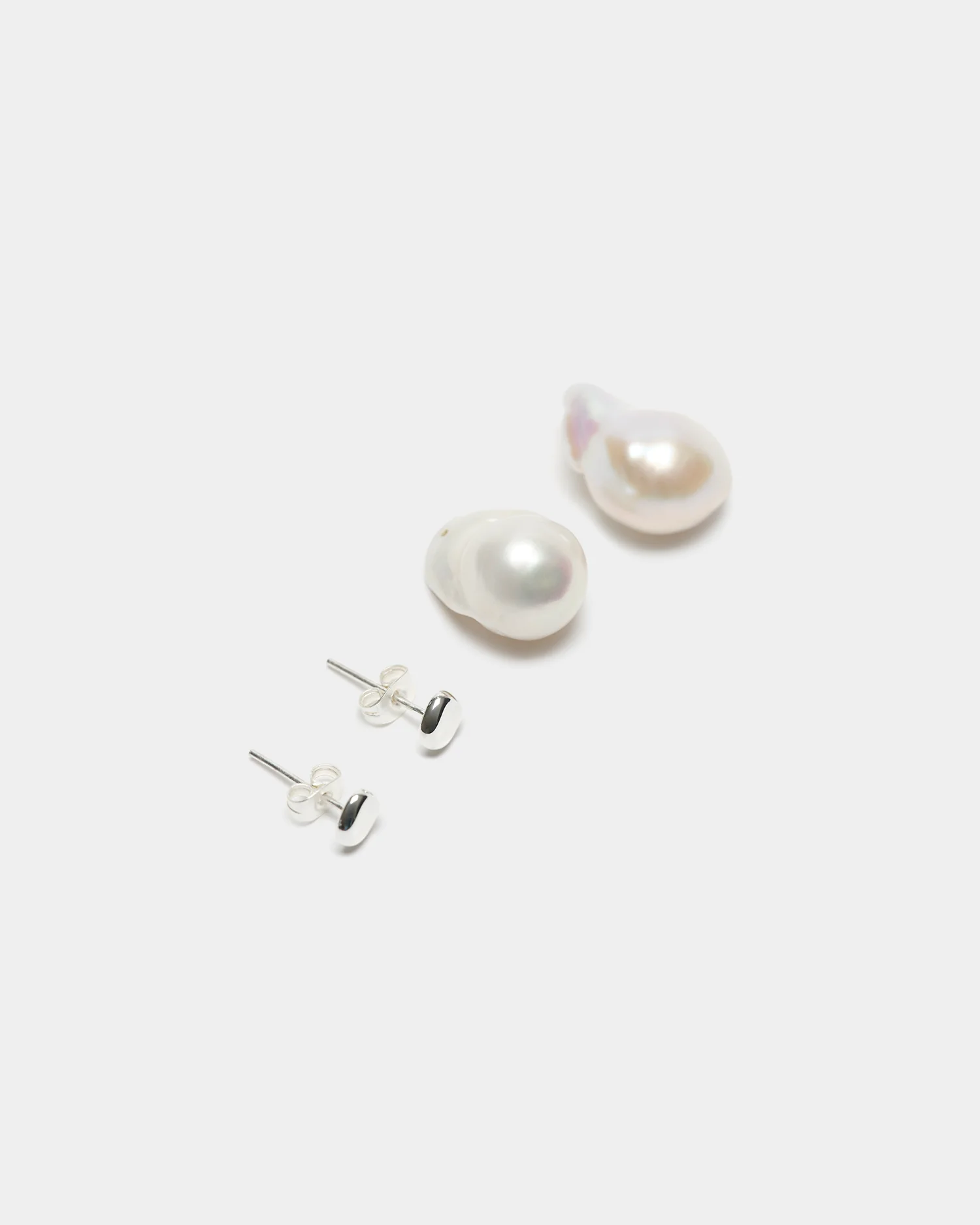 The Pearl Earrings - White Gold - Image 6